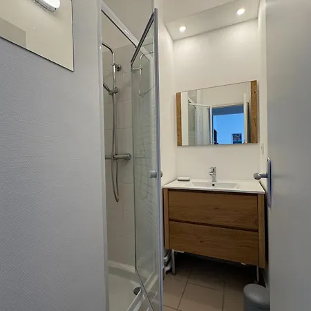 Appartement Charming T2 Close To The Train Station - *