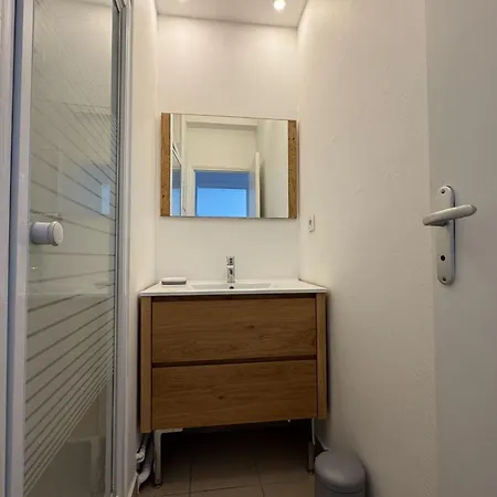 Appartement Charming T2 Close To The Train Station - *