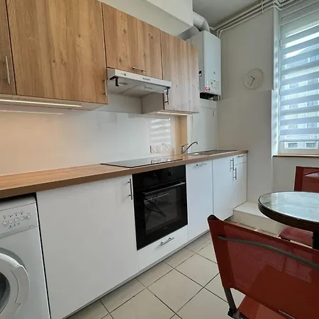 Appartement Charming T2 Close To The Train Station - *